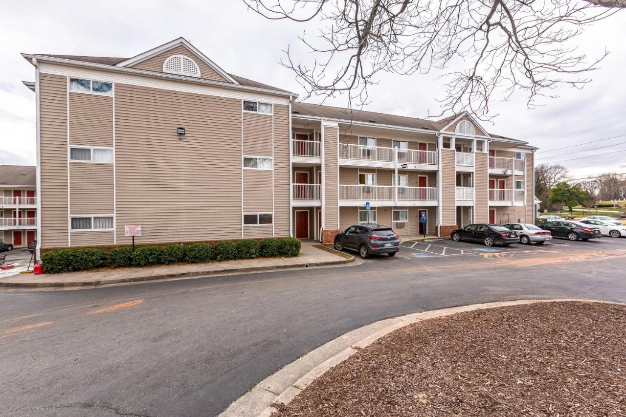 Hometowne Studios By Red Roof Gainesville, Ga Екстер'єр фото