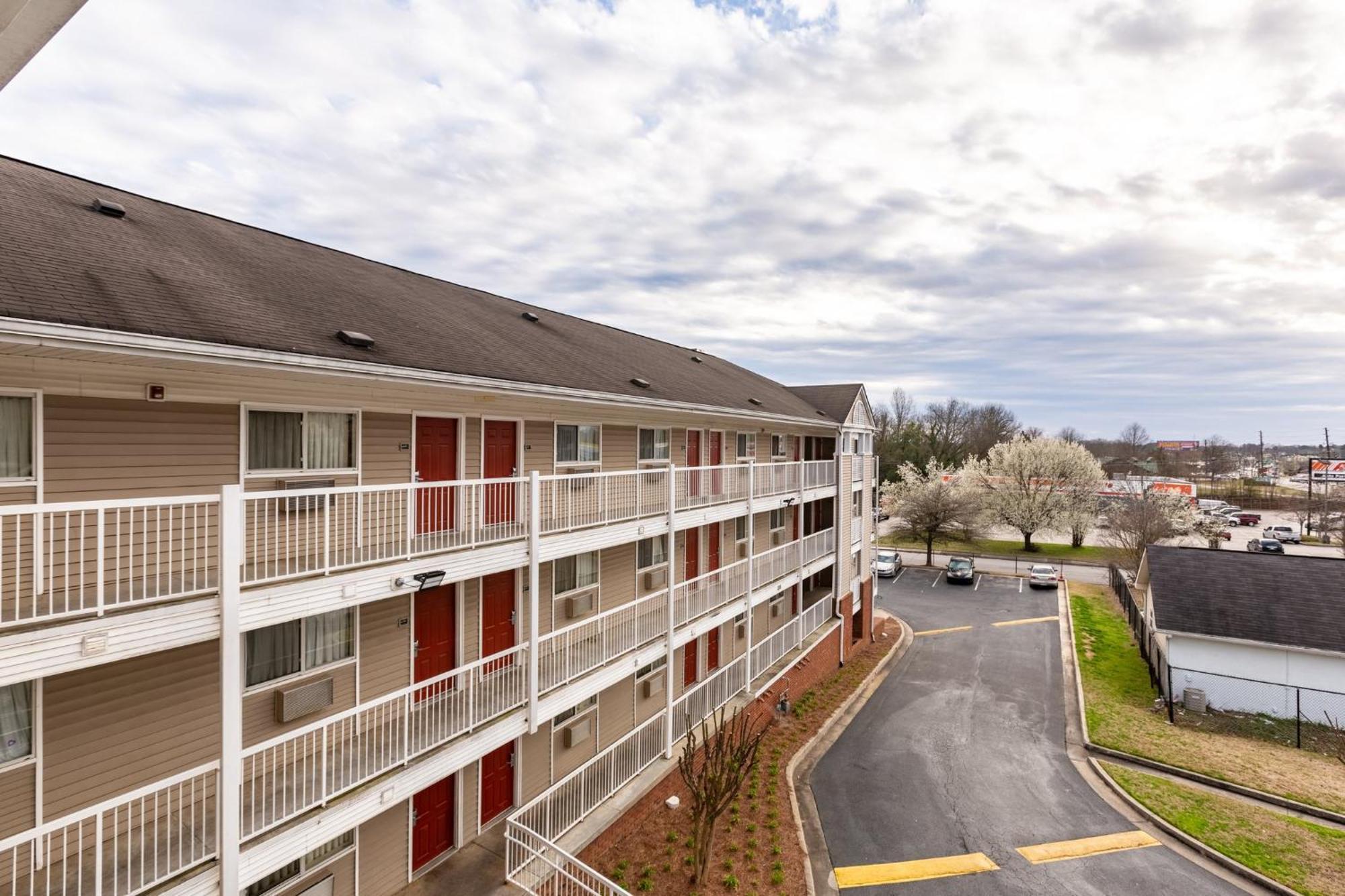 Hometowne Studios By Red Roof Gainesville, Ga Екстер'єр фото